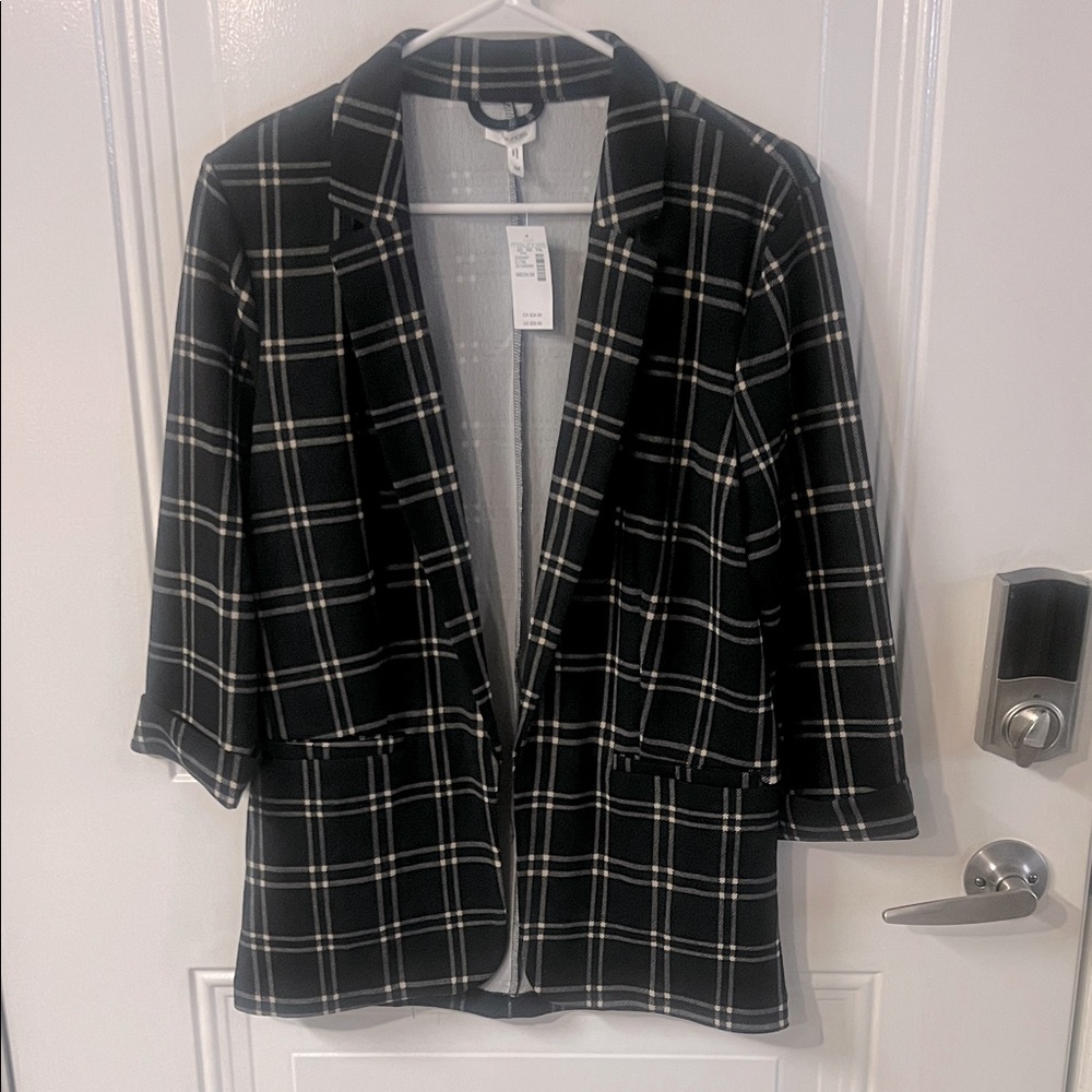NWT Maurices Black and White Plaid Blazer Size M